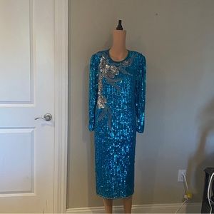 Vintage SHO MAX original, 100% Silk, fully lined, Beaded & Sequined Dress